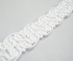 Furnishing Braid 25 Mtr Card White - Click Image to Close